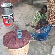 Enfants jouant pendant la cuisson